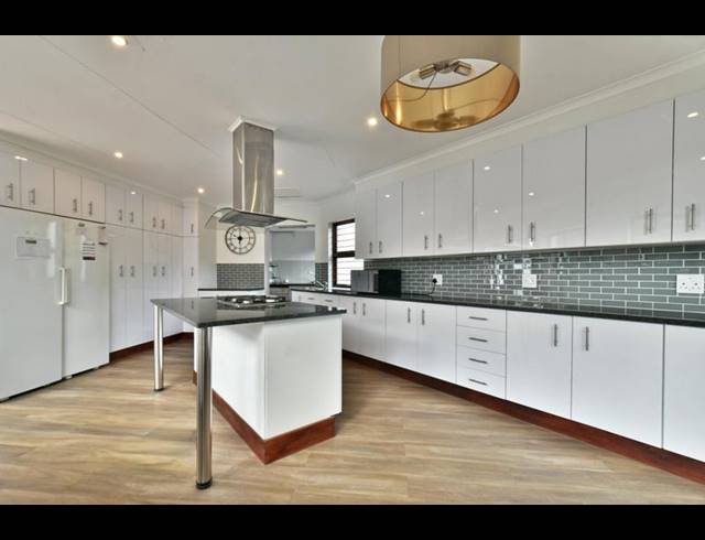 4 BEDROOM HOUSE FOR SALE IN RANDPARK RIDGE